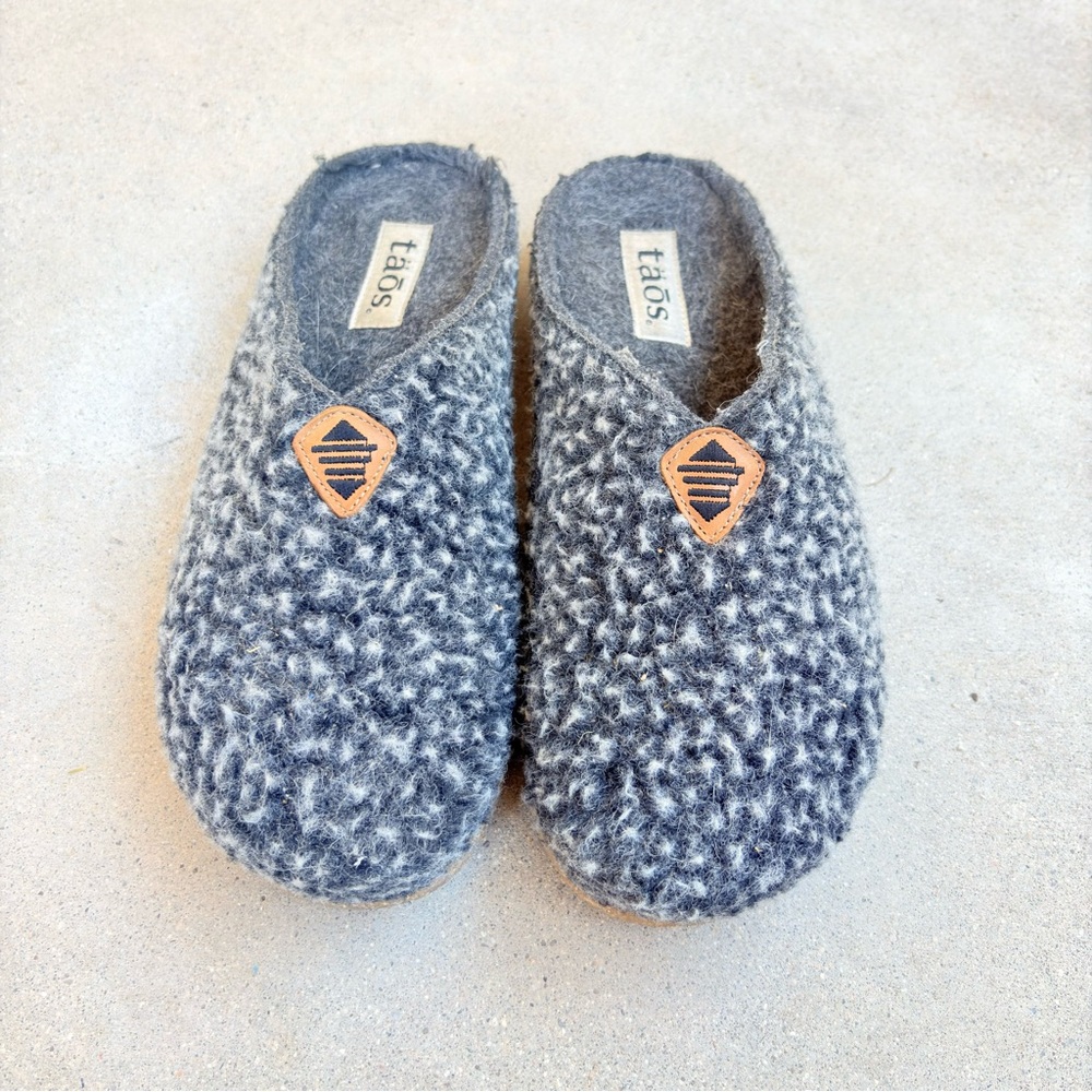 Taos My Sweet Wool Clogs Womens EU 40 US 9/9.5 Gray Wool Slippers Slip On Mules